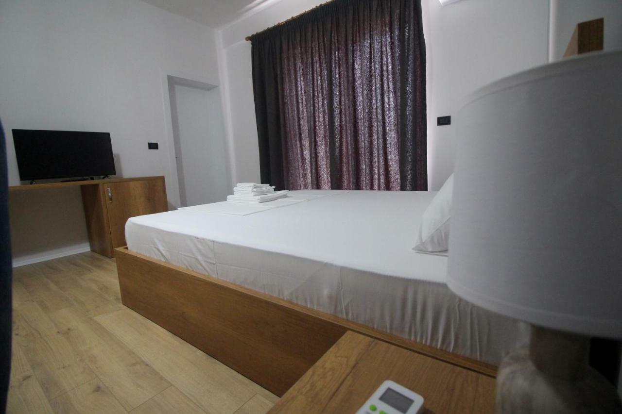 Hill'S Residence Sarandë Eksteriør billede
