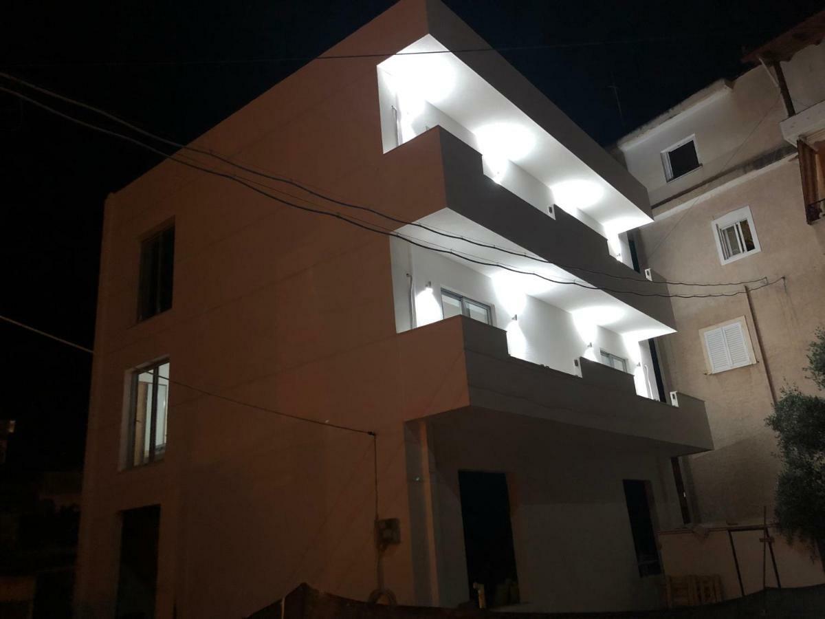 Hill'S Residence Sarandë Eksteriør billede