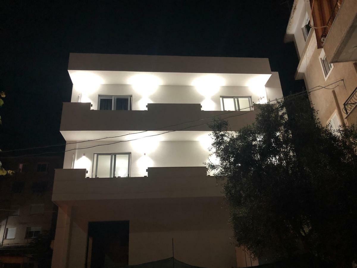Hill'S Residence Sarandë Eksteriør billede